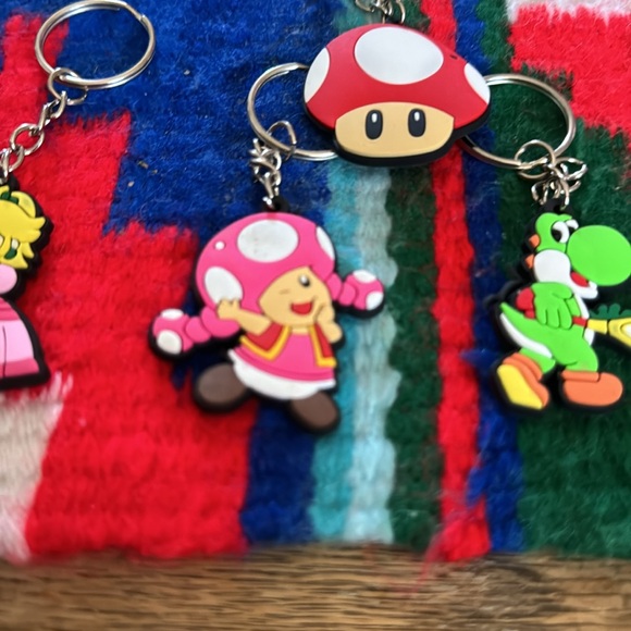 ♥️ NEW Mario Brothers Key Chains Bundle of 5 - Picture 3 of 5